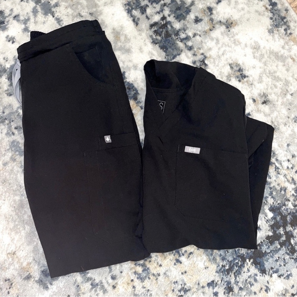 Figs Black Scrubs